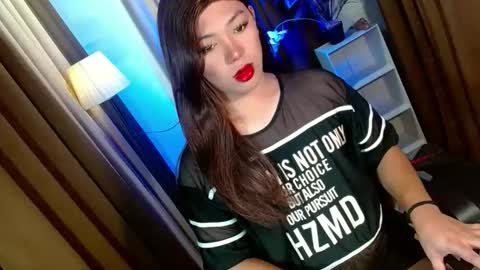 Miss OLIVIA online show from November 27, 10:39 am