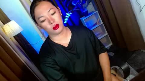 Miss OLIVIA online show from December 15, 7:34 am