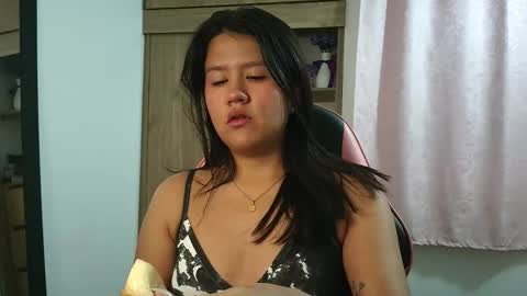 Olivia online show from February 10, 12:31 pm