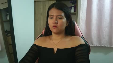 Olivia online show from March 15, 8:15 pm