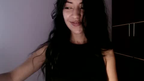 Snapshot of oliviaaa__ chatting on May 8, 6:13 pm oliviaaa__ online show from May 8, 6:13 pm