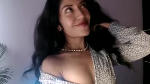 Snapshot of oliviaaa__ chatting on May 12, 4:59 pm oliviaaa__ online show from May 12, 4:59 pm