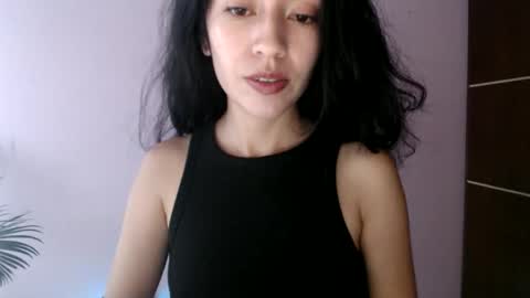 Snapshot of oliviaaa__ chatting on May 26, 4:25 pm oliviaaa__ online show from May 26, 4:25 pm