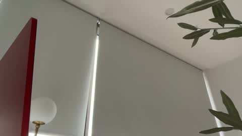 Olivia Brookes online show from November 25, 8:09 pm