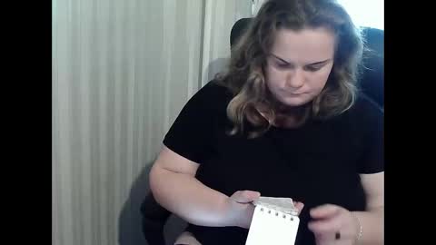 OliviaErmesx online show from October 8, 7:17 am