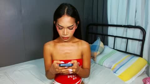 OLIVIA online show from May 7, 7:58 am