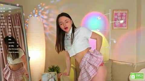 Olivia online show from February 8, 7:45 am