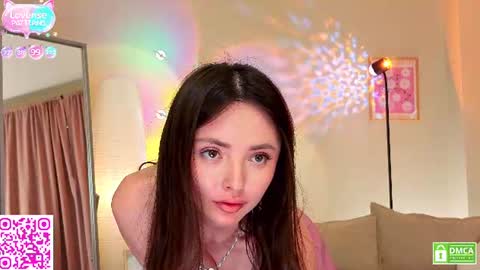 Snapshot of oliviakis chatting on June 25, 7:57 am Olivia online show from June 25, 7:57 am