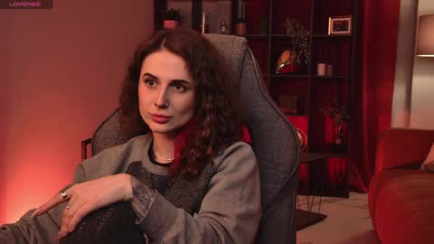 Snapshot of oliviamcclean chatting on April 4, 7:22 pm Liv online show from April 4, 7:22 pm