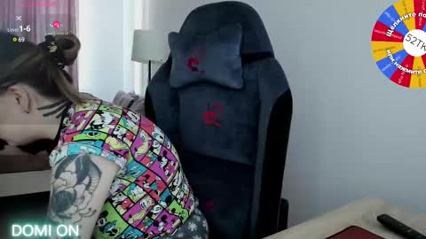 . online show from February 21, 10:07 am