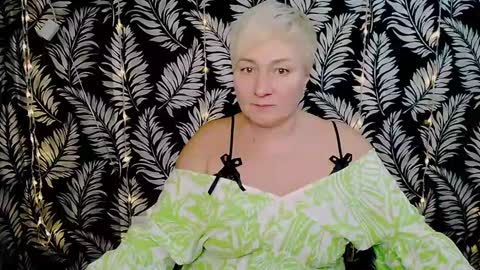 Kelly online show from December 21, 3:42 pm