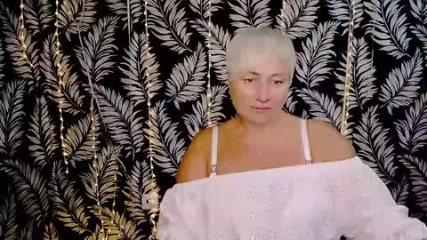 Kelly online show from October 10, 11:42 am