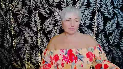 Kelly online show from October 24, 11:39 am