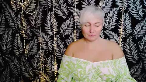 Kelly online show from November 3, 11:11 am