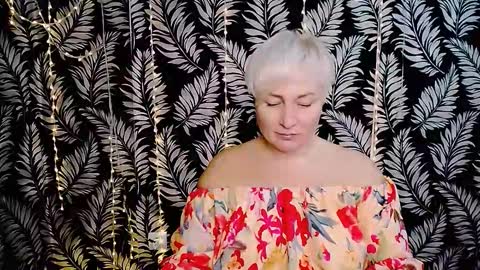 Kelly online show from December 5, 11:30 am