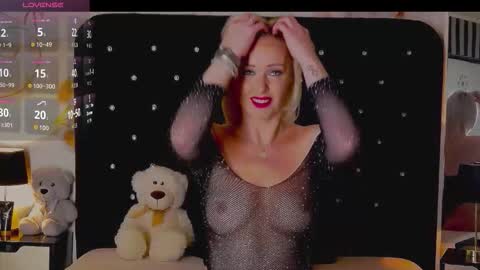 Olivia online show from January 14, 10:25 pm