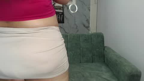 Snapshot of oliviia_ch chatting on July 19, 12:20 pm Olivia online show from July 19, 12:20 pm