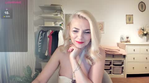 ollalla7 online show from October 26, 6:03 pm