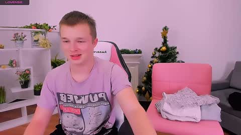 Olli and Stiw online show from December 19, 8:44 pm