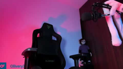     online show from December 23, 8:33 am