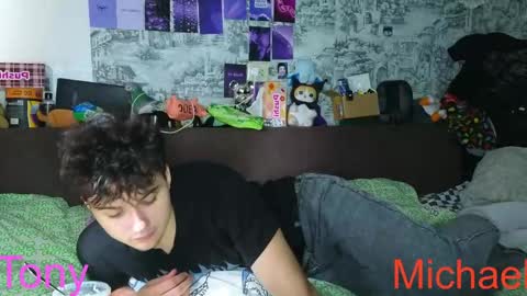 Snapshot of ololkd chatting on May 7, 7:58 am Tony online show from May 7, 7:58 am