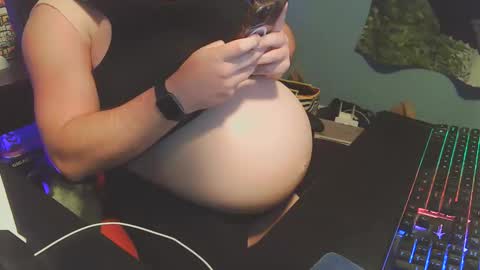 Snapshot of olorlando321 chatting on November 3, 11:15 pm Dani Pregna online show from November 3, 11:15 pm