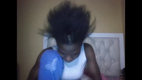 olwami4 online show from December 15, 1:54 am