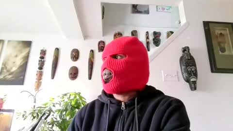 omarbbcbeast8 online show from April 24, 4:20 pm