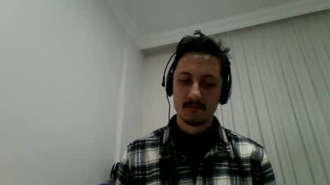 Snapshot of omercock1 chatting on December 28, 6:18 pm omy pm me online show from December 28, 6:18 pm