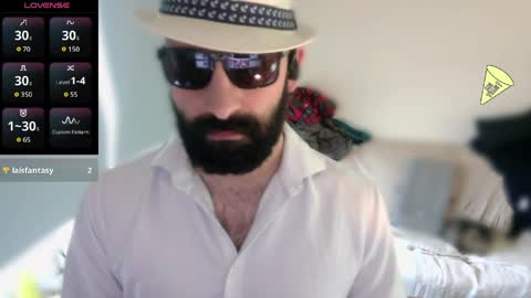 Snapshot of ona_nisme chatting on May 12, 6:32 am ona nisme online show from May 12, 6:32 am