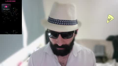 Snapshot of ona_nisme chatting on May 20, 5:19 pm ona nisme online show from May 20, 5:19 pm