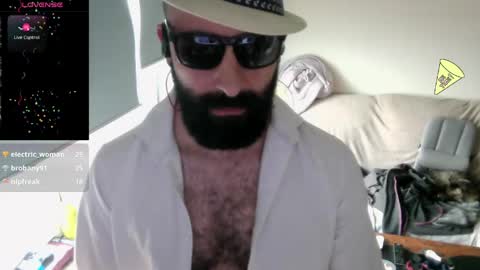 Snapshot of ona_nisme chatting on May 31, 6:20 pm ona nisme online show from May 31, 6:20 pm