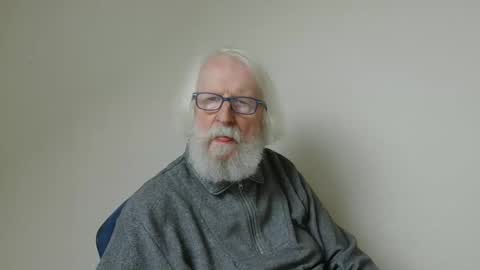 Somewhere over the rainbow online show from February 7, 1:22 pm