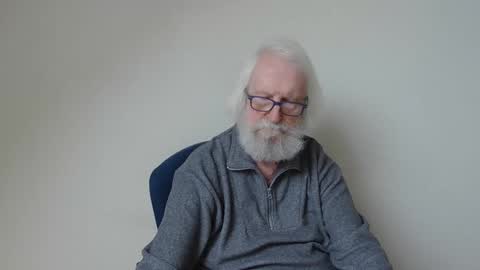 Somewhere over the rainbow online show from February 26, 1:52 pm