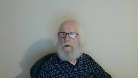 Somewhere over the rainbow online show from September 21, 8:54 pm