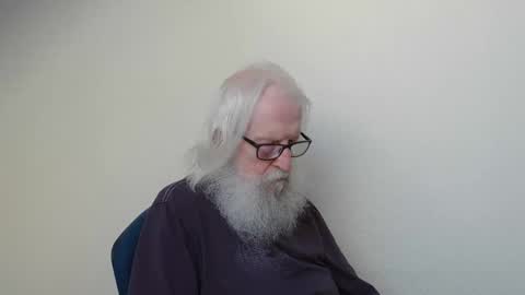 Somewhere over the rainbow online show from April 25, 5:21 am