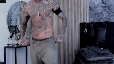     ... online show from October 3, 7:44 pm