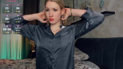 Ana online show from December 20, 7:15 am