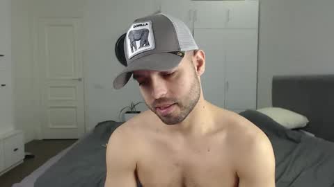 onebestlover online show from March 2, 1:05 pm