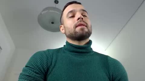 onebestlover online show from February 19, 2:40 am