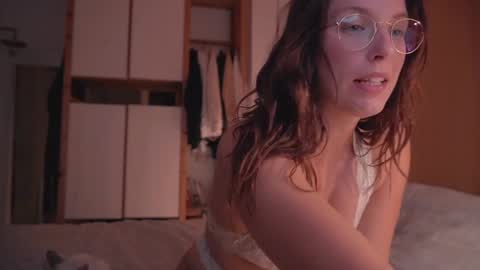 Ariel online show from December 30, 9:29 pm