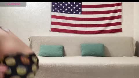 Onika online show from January 2, 9:07 pm