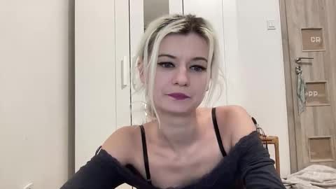 Onika online show from March 3, 4:02 pm