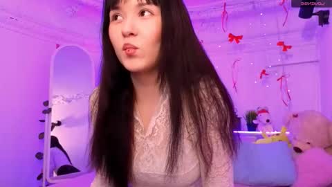 Snapshot of onix_cherry chatting on February 16, 8:38 pm Mina online show from February 16, 8:38 pm