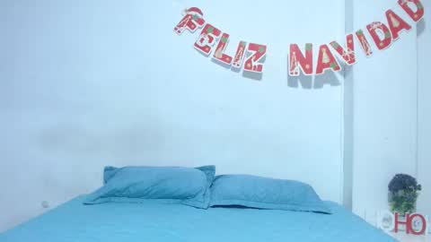 onixandghosty online show from December 20, 7:10 pm