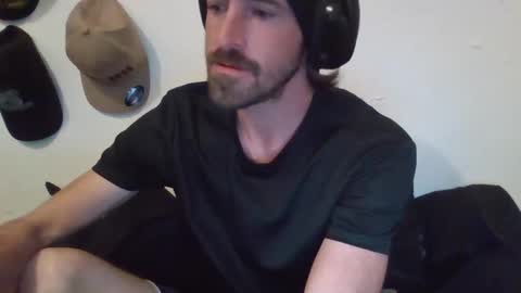 Snapshot of oniyoshiken chatting on September 9, 6:18 pm oniyoshiken online show from September 9, 6:18 pm