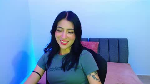 onlily online show from February 4, 12:38 am