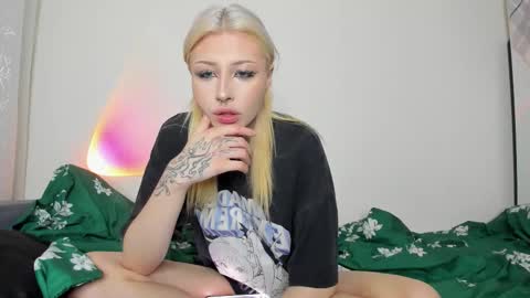 Iva online show from November 2, 1:57 pm