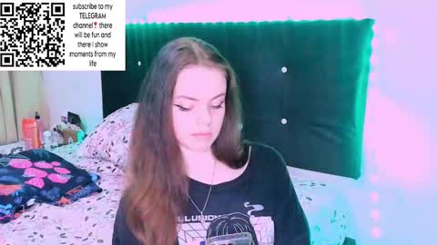 only_sarah1 online show from December 11, 1:58 am