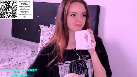 only_sarah1 online show from February 17, 8:36 pm